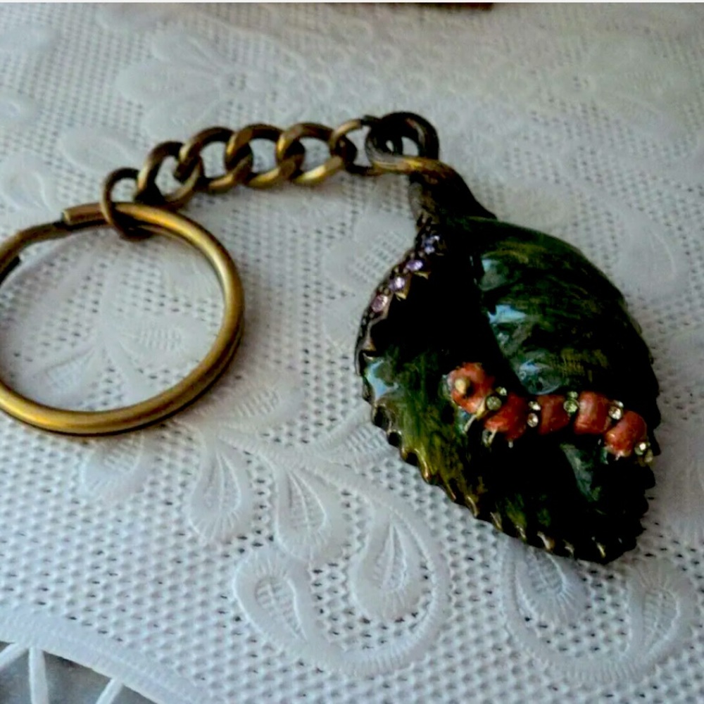 Beautiful Jay Strongwater Artist Leaf and caterpillar 🐛 Keychain.